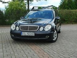 Niebieski Używany 2005 Mercedes E280 Kombi | 11 500 zł