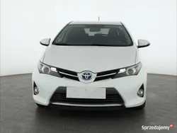 Biały Używany 2014 Toyota Auris Hybrid Hatchback | 42 999 zł (Uczciwa cena)