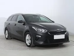 Czarny Używany 2021 Kia Ceed 2 Kombi | 46 999 zł (Uczciwa cena)