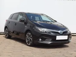 Czarny Używany 2016 Toyota Auris Hatchback | 63 999 zł (Uczciwa cena)