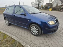 Niebieski (metalik) Używany 2006 Skoda Fabia Hatchback | 5900 zł (Dobra cena)