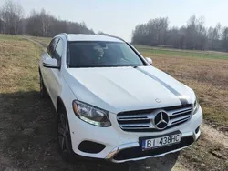 Biały Używany 2016 Mercedes GLC300 SUV | 89 500 zł (Uczciwa cena)