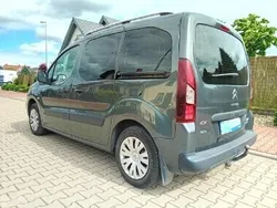 Szary Używany 2017 Citroën Berlingo XTR Minivan | 41 900 zł (Uczciwa cena)