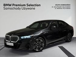 Szary sophisto z brylantowym połyskiem metalizowany Używany 2024 BMW 520 Comfort Edition Sedan/Limuzyna | 254 900 zł (Uczciwa cena)