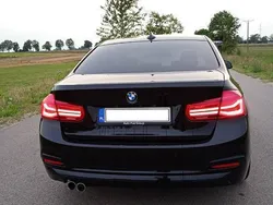 Czarny Używany 2018 BMW 320 Sedan/Limuzyna | 72 900 zł (Super Cena)