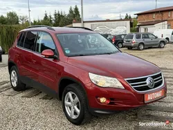 Bordowy Używany 2009 VW Tiguan SUV | 29 900 zł (Uczciwa cena)