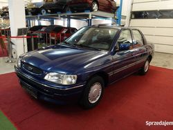 Niebieski Używany 1993 Ford Escort Sedan/Limuzyna | 10 900 zł