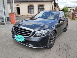 Szary Używany 2021 Mercedes C300 Kombi | 139 000 zł