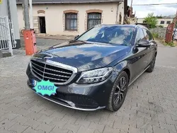 Szary Używany 2021 Mercedes C300 Kombi | 139 000 zł