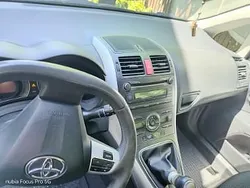 Szary Używany 2010 Toyota Auris Hatchback | 14 800 zł (Uczciwa cena)