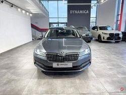 Grafitowy (metalik) Używany 2021 Skoda Superb Ambition Kombi | 79 700 zł (Uczciwa cena)