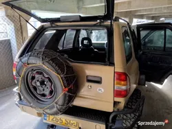 Beżowy Używany 1999 Opel Frontera SUV | 14 900 zł