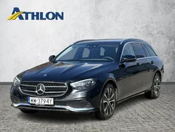 Czarny (metalik) Używany 2021 Mercedes E300 Kombi | 174 700 zł