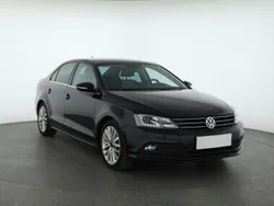 Czarny Używany 2017 VW Jetta Sedan/Limuzyna | 44 999 zł (Uczciwa cena)