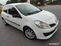 Biały Używany 2009 Renault Clio III Van | 5000 zł (Uczciwa cena)