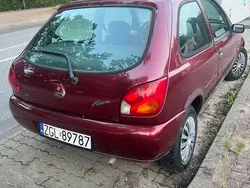 Bordowy Używany 1998 Ford Fiesta Ghia Hatchback | 3500 zł