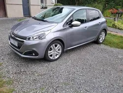 Szary Używany 2019 Peugeot 208 Hatchback | 34 700 zł (Dobra cena)
