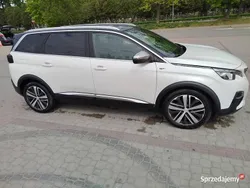 Biały Używany 2018 Peugeot 5008 Minivan | 79 000 zł