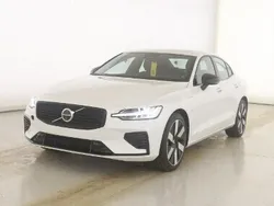 Biały Używany 2024 Volvo S60 Ultimate Sedan/Limuzyna | 196 800 zł (Uczciwa cena)