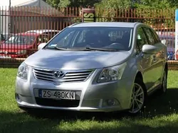 Srebrny Używany 2010 Toyota Avensis Kombi | 27 499 zł (Uczciwa cena)