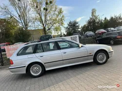 BMW 528