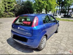 Niebieski Używany 2007 Fiat Grande Punto Hatchback | 7500 zł (Uczciwa cena)