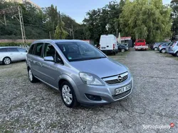 Szary Używany 2009 Opel Zafira Minivan | 15 900 zł (Uczciwa cena)