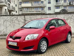 Czerwony Używany 2009 Toyota Auris Hatchback | 19 850 zł (Uczciwa cena)