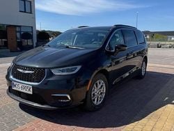 Czarny Używany 2022 Chrysler Pacifica SUV | 142 000 zł
