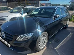 Czarny Używany 2017 Mercedes E220 Kombi | 44 900 zł