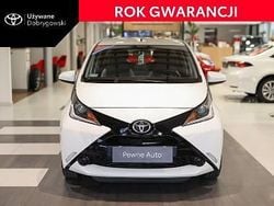 Biały Używany 2017 Toyota Aygo X-play Hatchback | 39 850 zł (Dość drogi)