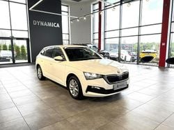 Biały Używany 2022 Skoda Scala Ambition Hatchback | 57 900 zł (Uczciwa cena)
