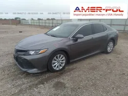 Szary Używany 2018 Toyota Camry Sedan/Limuzyna | 69 000 zł