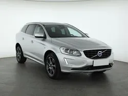 Srebrny Używany 2016 Volvo XC60 SUV | 71 999 zł (Super Cena)