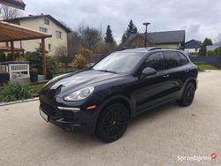Czarny Używany 2017 Porsche Cayenne SUV | 129 900 zł