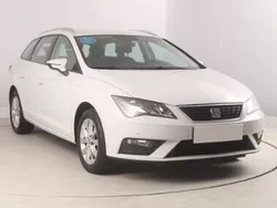 Biały Używany 2019 Seat Leon Kombi | 50 999 zł