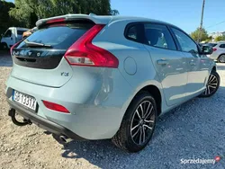 Inny (metalik) Używany 2019 Volvo V40 Kombi | 64 900 zł (Dobra cena)