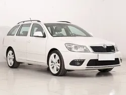 Biały Używany 2011 Skoda Octavia RS Kombi | 29 999 zł (Uczciwa cena)