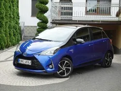 Niebieski (metalik) Używany 2019 Toyota Yaris Hybrid Hatchback | 54 900 zł