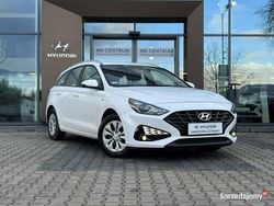 Biały Używany 2022 Hyundai i30 Classic Kombi | 54 900 zł (Dobra cena)