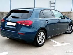 Niebieski Używany 2019 Mercedes A180 Hatchback | 79 990 zł (Uczciwa cena)