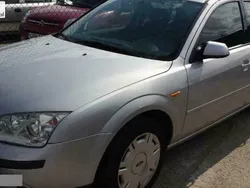 Srebrny (metalik) Używany 2001 Ford Mondeo Sedan/Limuzyna | 7700 zł (Dość drogi)
