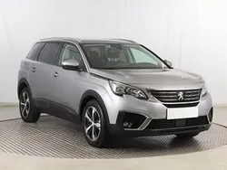 Szary Używany 2018 Peugeot 5008 Minivan | 66 999 zł (Uczciwa cena)