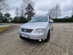 Srebrny Używany 2004 VW Touran Minivan | 9500 zł