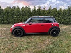 Czerwony Używany 2007 Mini Cooper S Hatchback | 19 400 zł (Uczciwa cena)