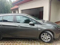 Szary Używany 2017 Opel Astra Kombi | 41 500 zł (Uczciwa cena)