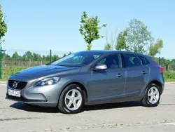 Szary Używany 2018 Volvo V40 Kombi | 49 980 zł (Dobra cena)