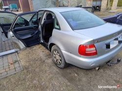 Srebrny Używany 1997 Audi A4 Sedan/Limuzyna | 4500 zł (Dość drogi)
