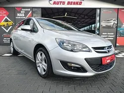 Srebrny Używany 2015 Opel Astra Sport Kombi | 25 500 zł