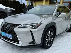 Szary (metalik, perła) Używany 2021 Lexus UX SUV | 95 900 zł (Uczciwa cena)